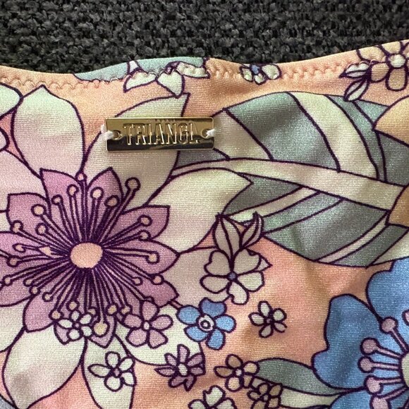 Triangl  Women Size Small Neoprene Swimsuit With Bag - Picture 7 of 11